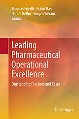 Couverture cartonnée Leading Pharmaceutical Operational Excellence de 