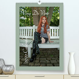 Kalender Viny Devine - 2022 Calendar (Premium, hochwertiger DIN A2 Wandkalender 2022, Kunstdruck in Hochglanz) von Fetish Photos Bremen