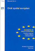 Couverture cartonnée Droit spatial européen de Benjamin Guyot