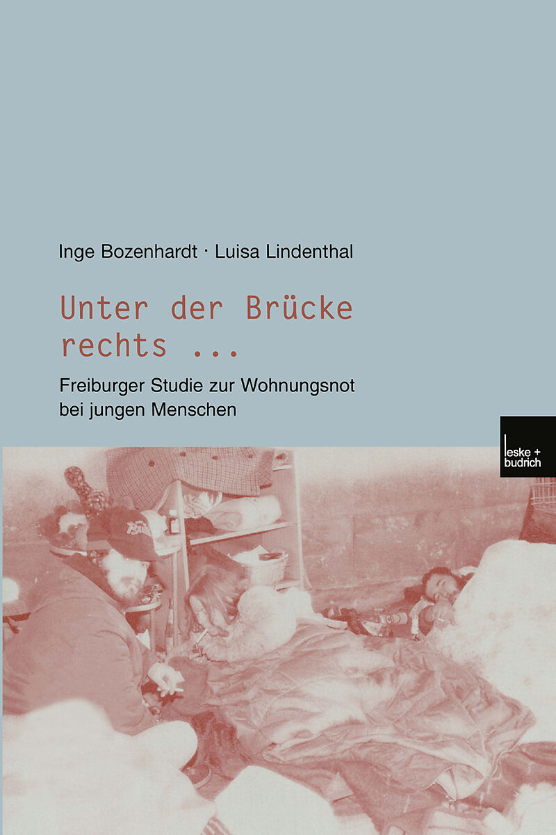 Unter der Brücke rechts ...