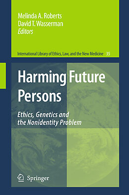 Couverture cartonnée Harming Future Persons de 