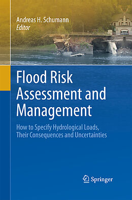 Couverture cartonnée Flood Risk Assessment and Management de 