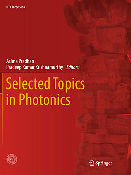 Couverture cartonnée Selected Topics in Photonics de 