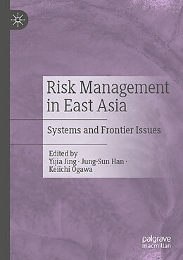 Couverture cartonnée Risk Management in East Asia de 