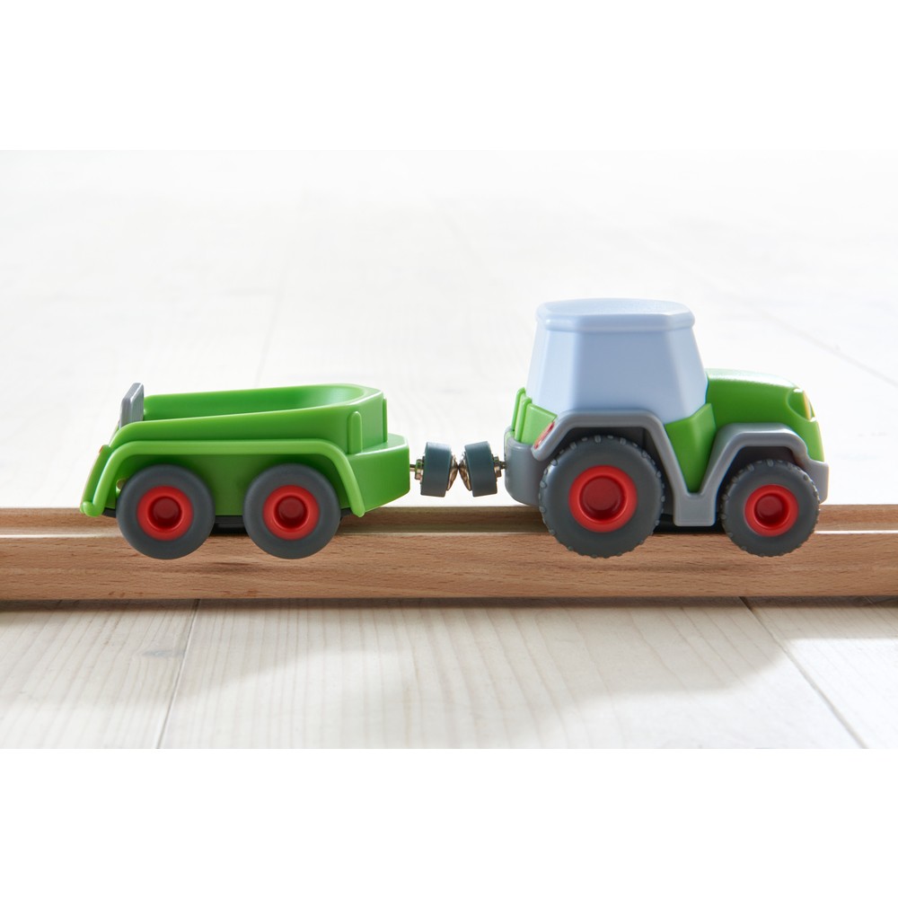 Kullerbü - Traktor mit Anhänger