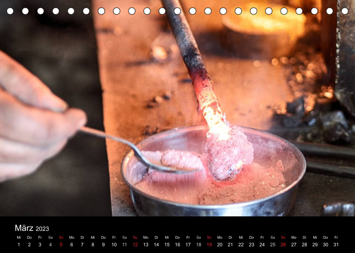 Alte Handwerkskunst Messerschmied (Tischkalender 2023 DIN A5 quer)