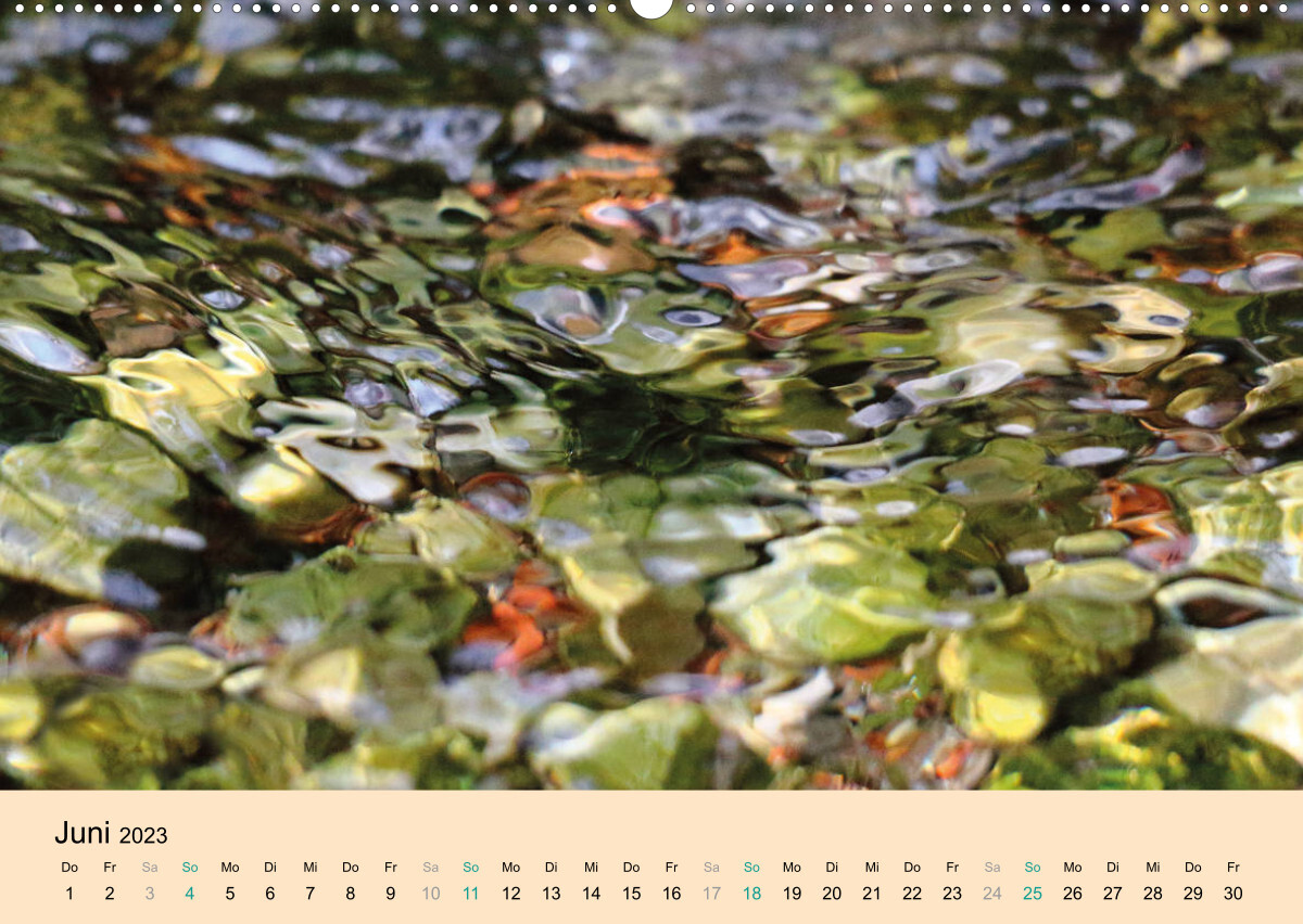 Farben des Wassers (Premium, hochwertiger DIN A2 Wandkalender 2023, Kunstdruck in Hochglanz)