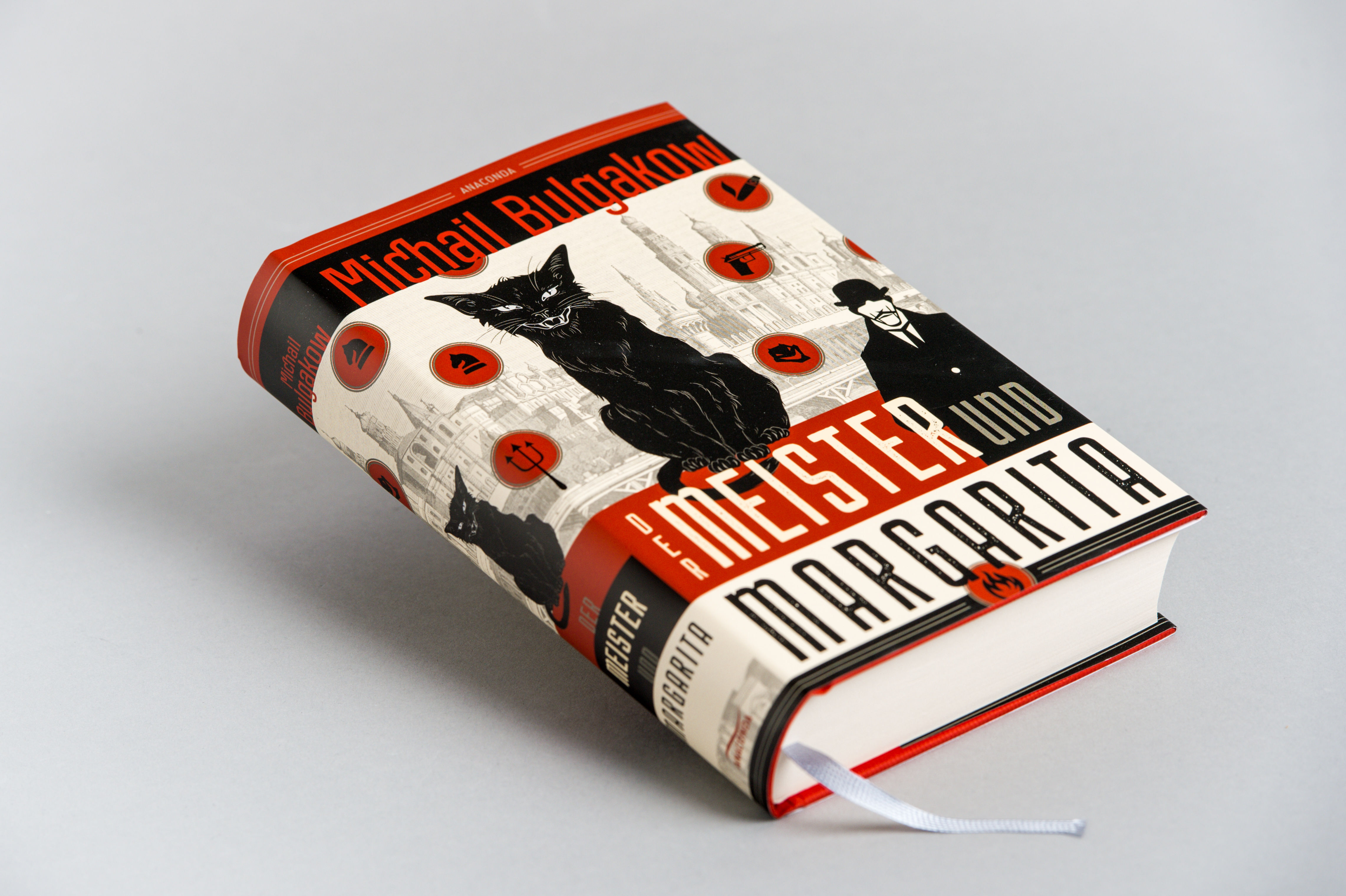 Der Meister und Margarita (Neuübersetzung von Alexandra Berlina) von Michail Bulgakow Buch