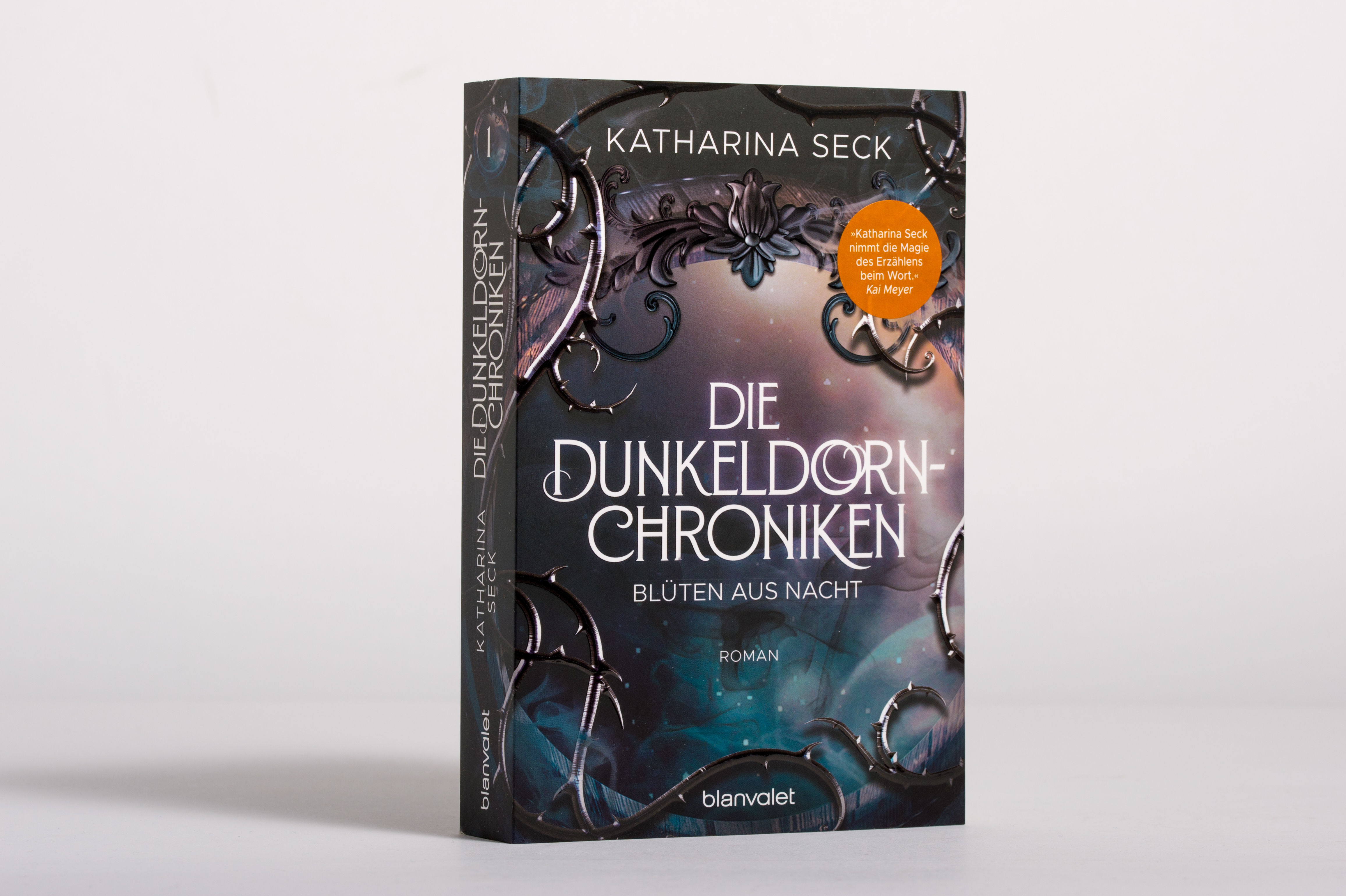 Die Dunkeldorn-Chroniken - Blüten aus Nacht